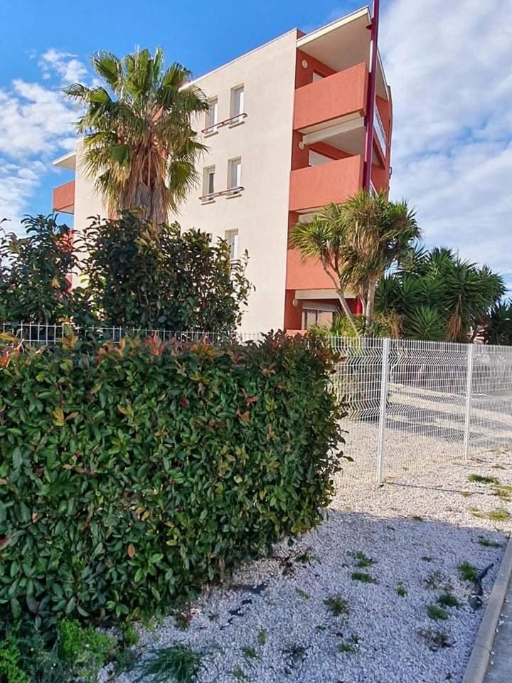 Logement Entier, Calme, Hyper Equipe Saint-Laurent-de-la-Salanque Exterior photo